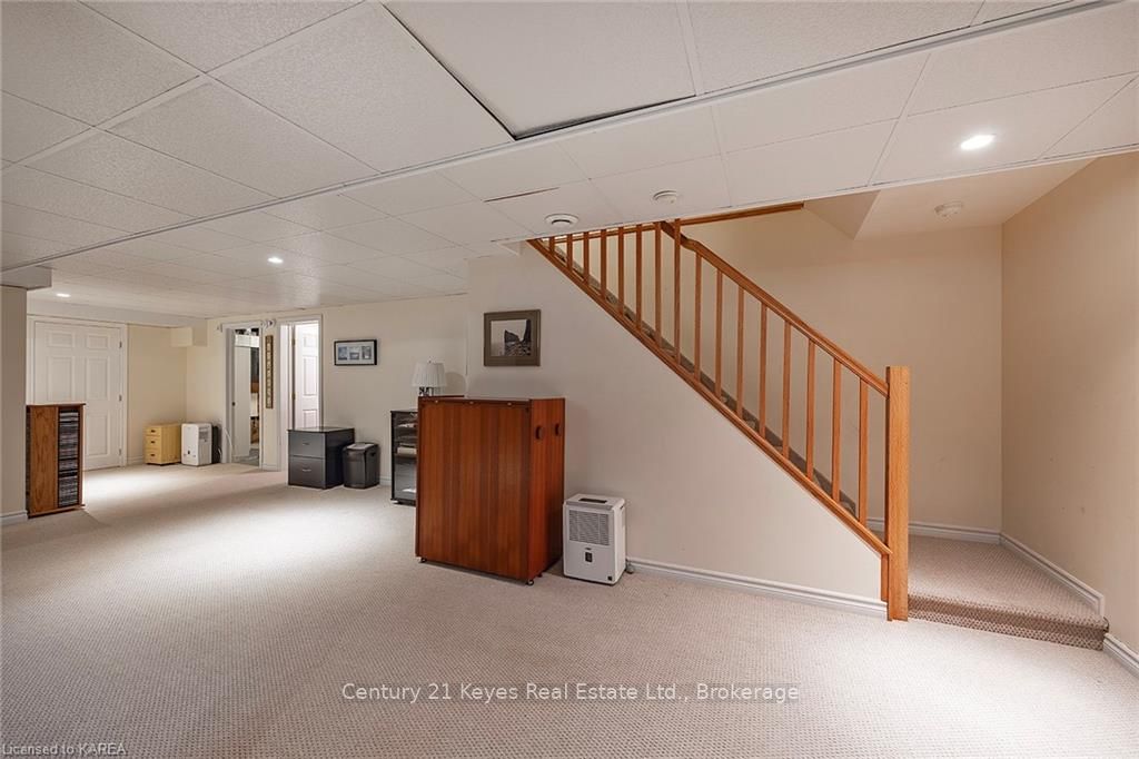 Photo 17 of 180 Garfield Street, Gananoque — HOMEH