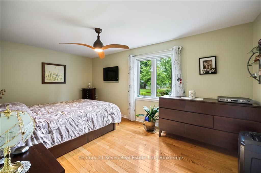 Photo 40 of 180 Garfield Street, Gananoque — HOMEH