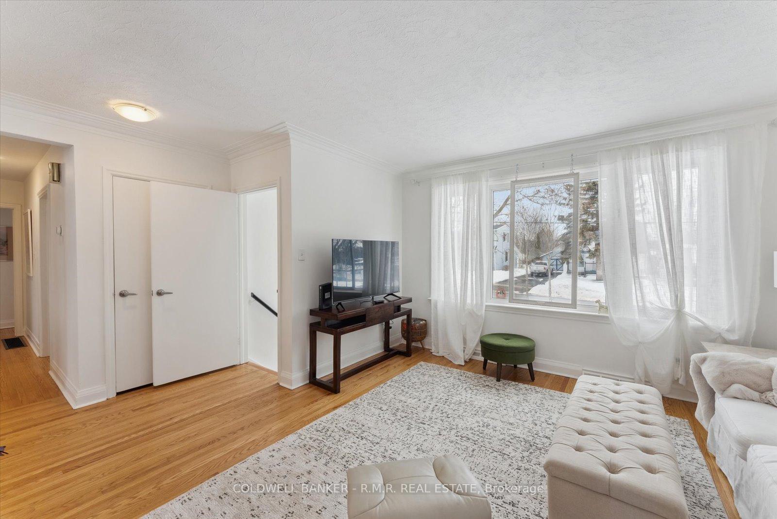 Photo 5 of 455 Harden Street, Cobourg — HOMEH