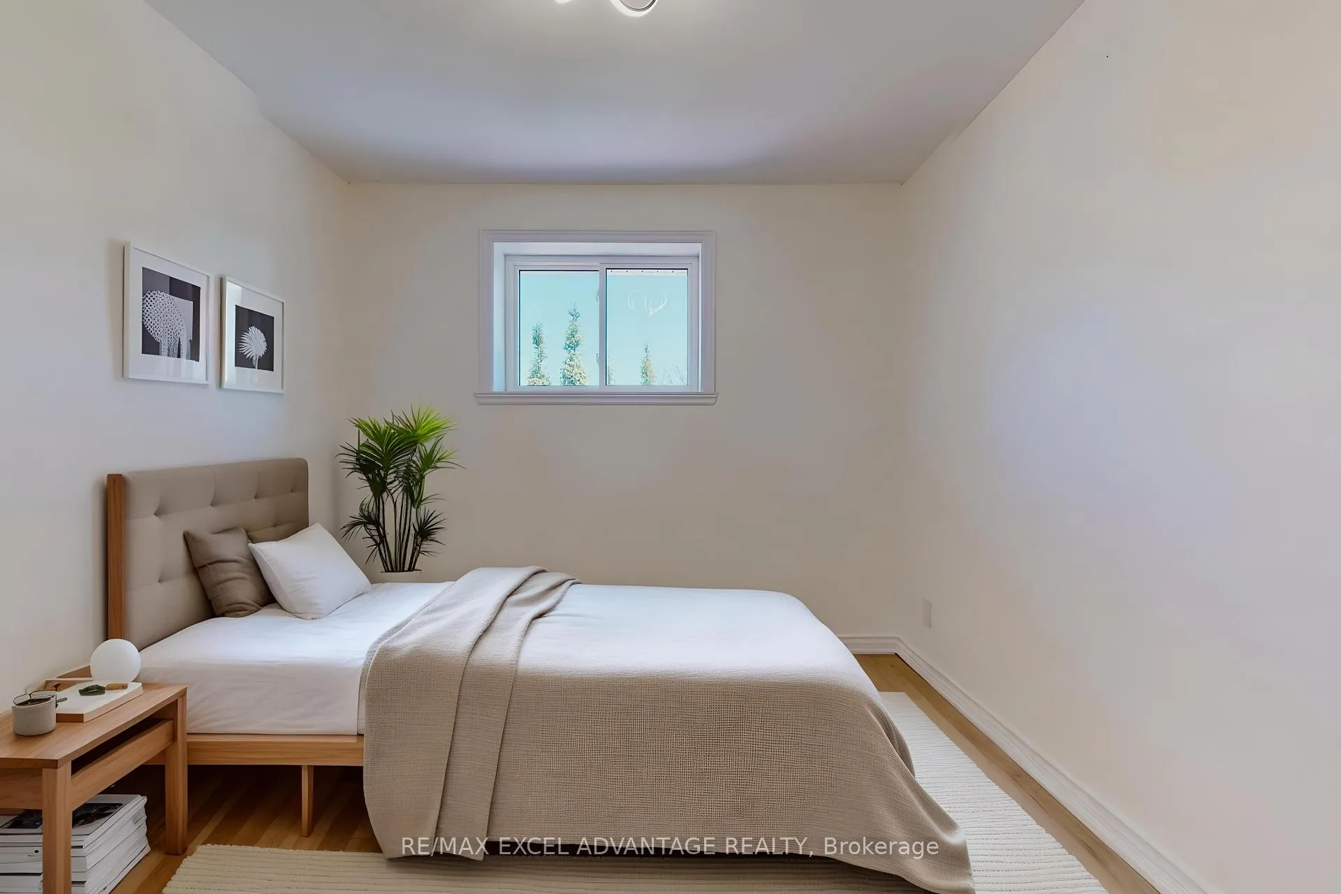 Photo 3 of Unit Main, 1561 Evangeline Drive, Oshawa, Lakeview — HOMEH