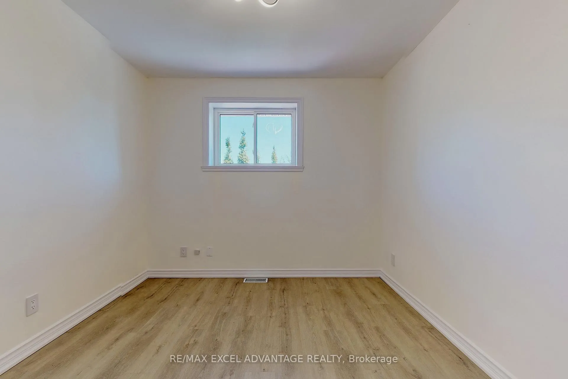 Photo 19 of Unit Main, 1561 Evangeline Drive, Oshawa, Lakeview — HOMEH