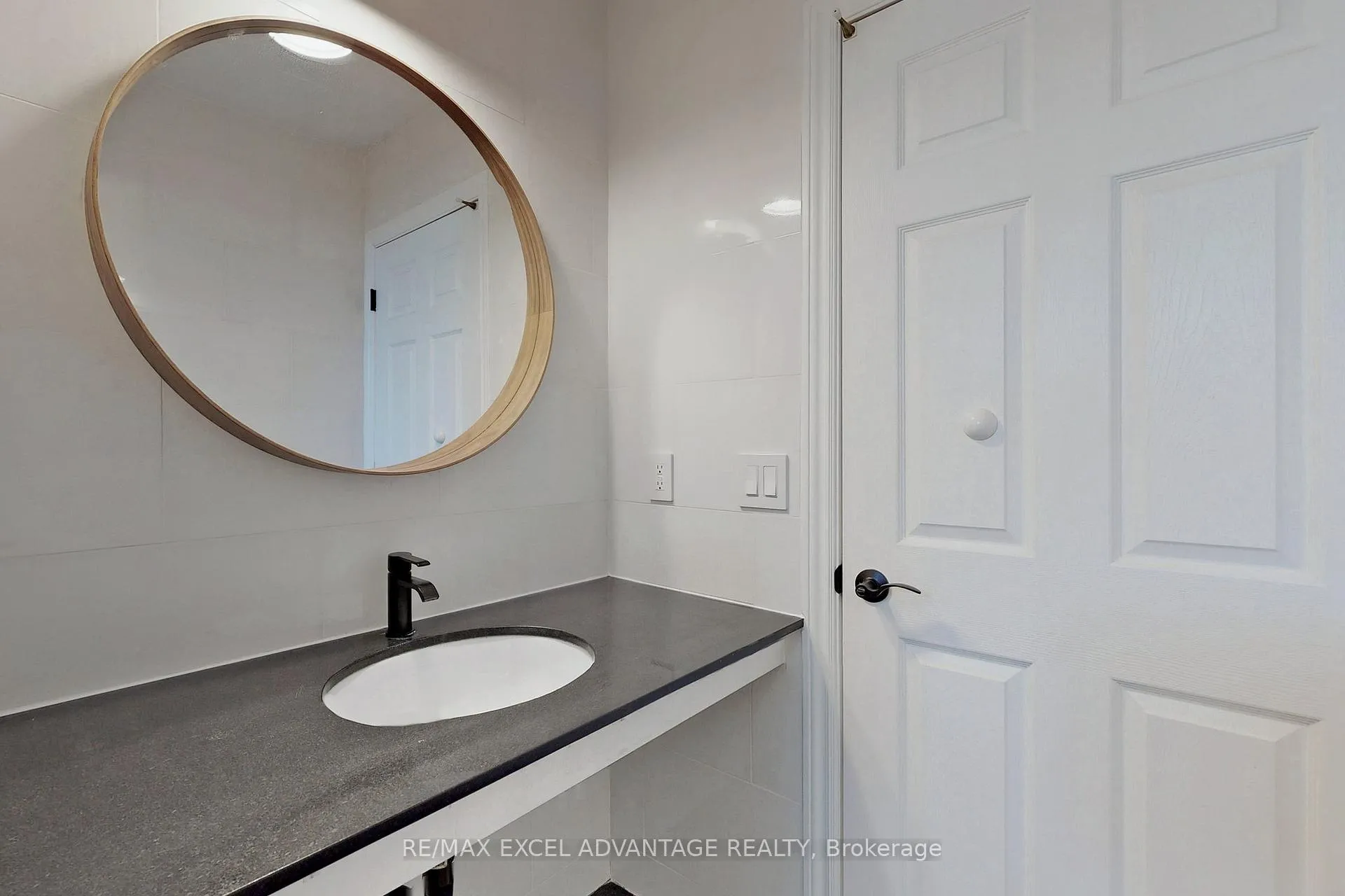 Photo 26 of Unit Main, 1561 Evangeline Drive, Oshawa, Lakeview — HOMEH
