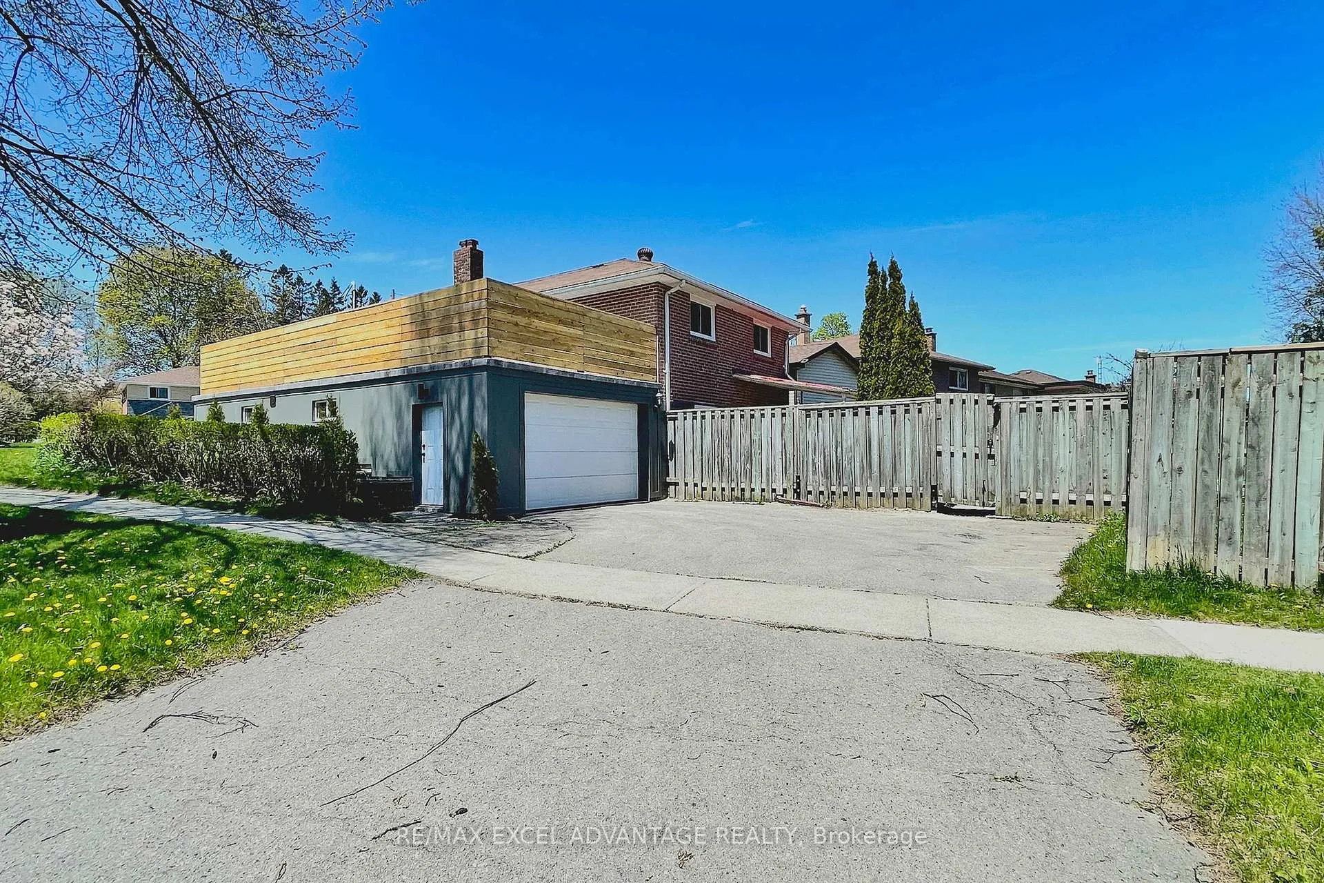 Photo 37 of Unit Main, 1561 Evangeline Drive, Oshawa, Lakeview — HOMEH