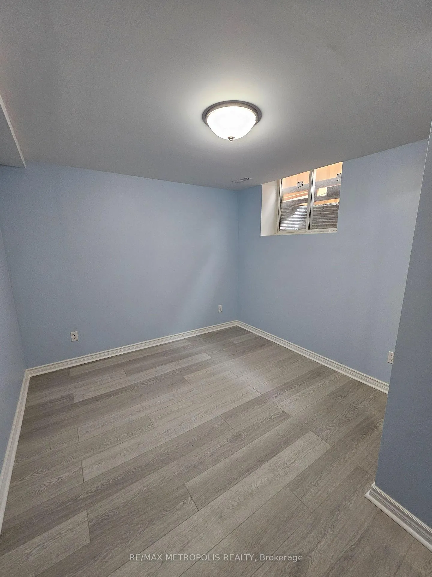 Photo 10 of Unit Bsmt, 1595 Otonabee Drive, Pickering, Amberlea — HOMEH