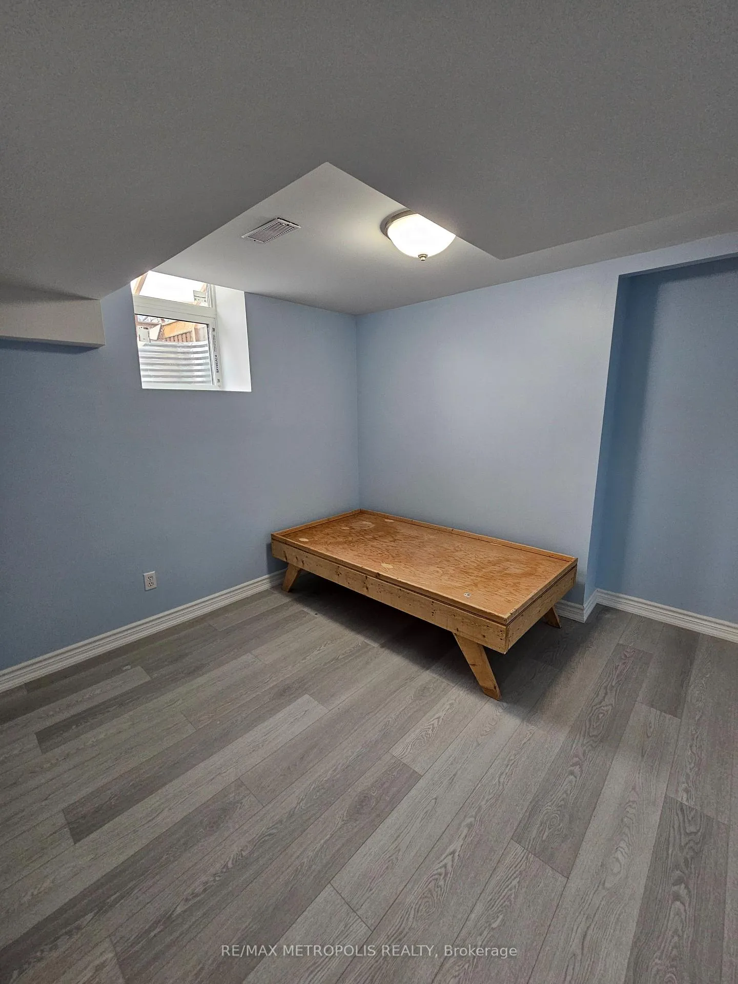 Photo 13 of Unit Bsmt, 1595 Otonabee Drive, Pickering, Amberlea — HOMEH