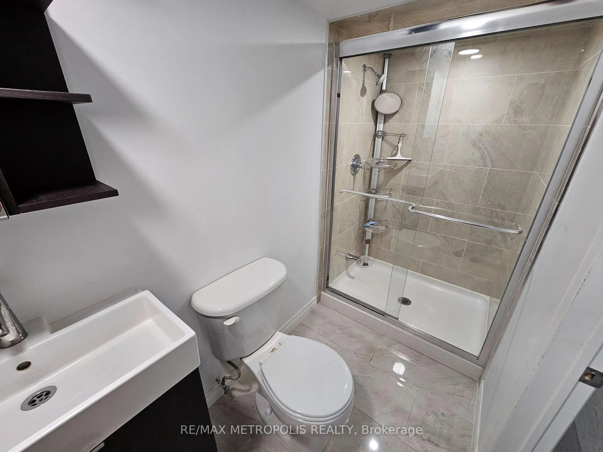 Photo 15 of Unit Bsmt, 1595 Otonabee Drive, Pickering, Amberlea — HOMEH