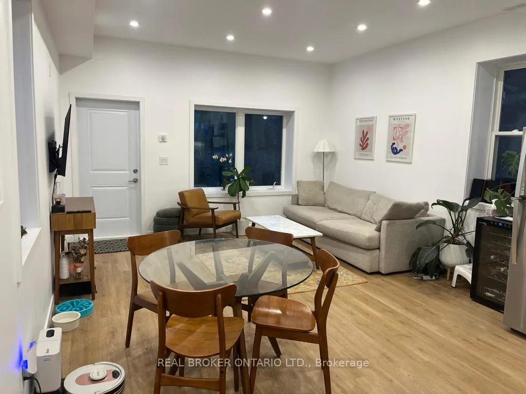 Photo 2 of Unit Upper Level, 19 Busy Street, Toronto, South Riverdale — HOMEH