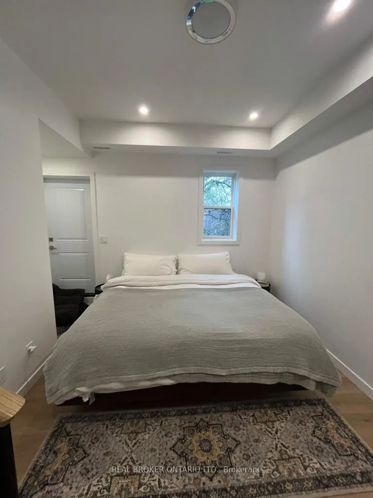Photo 8 of Unit Upper Level, 19 Busy Street, Toronto, South Riverdale — HOMEH