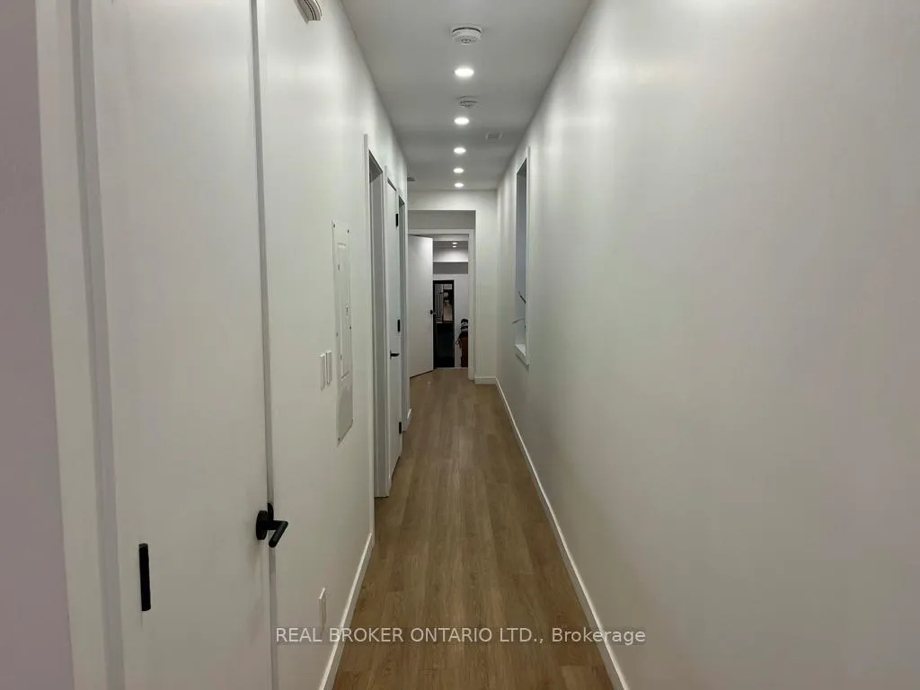 Photo 11 of Unit Upper Level, 19 Busy Street, Toronto, South Riverdale — HOMEH