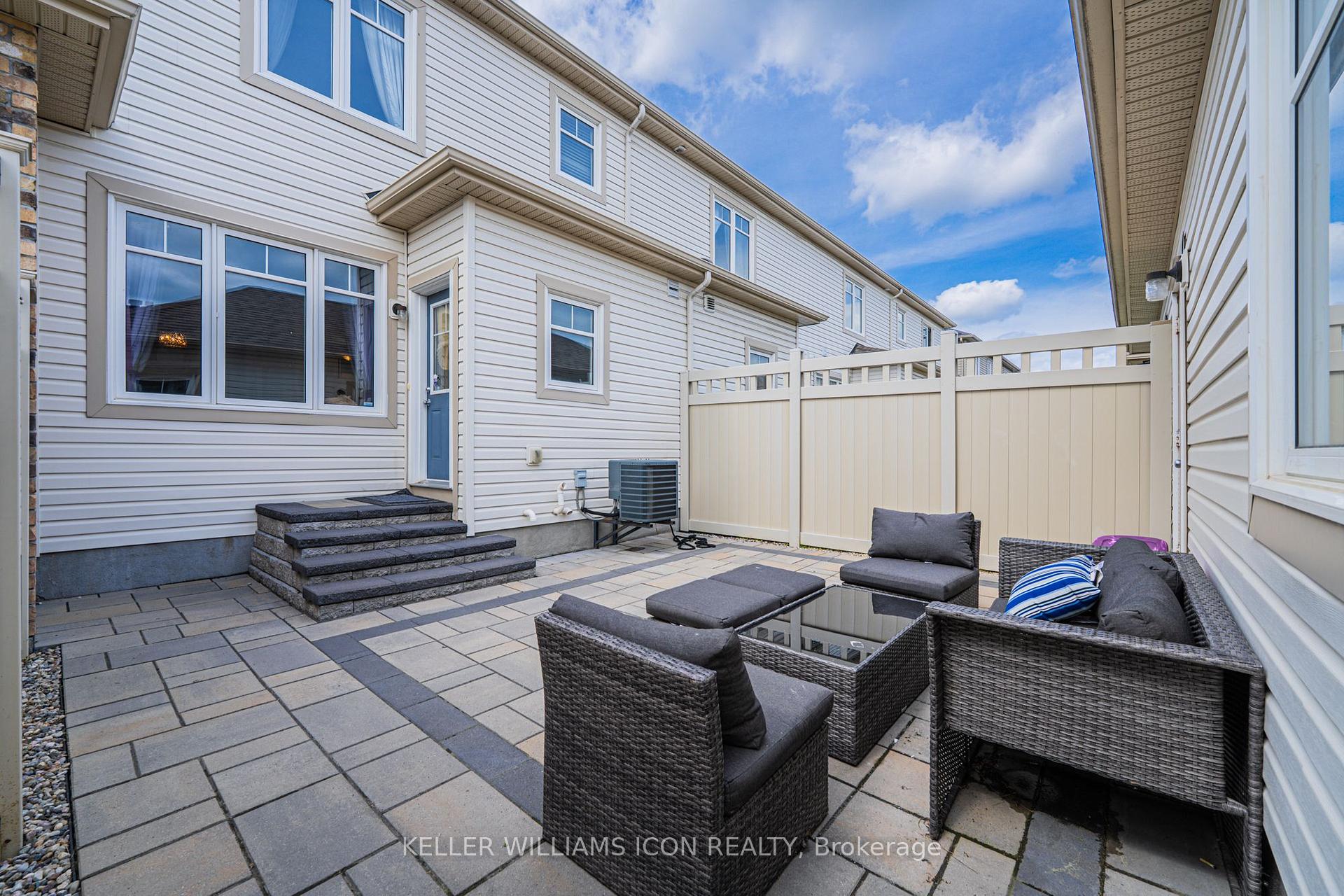 Photo 4 of 246 Longfields Drive, Ottawa, Barrhaven - Longfields — HOMEH