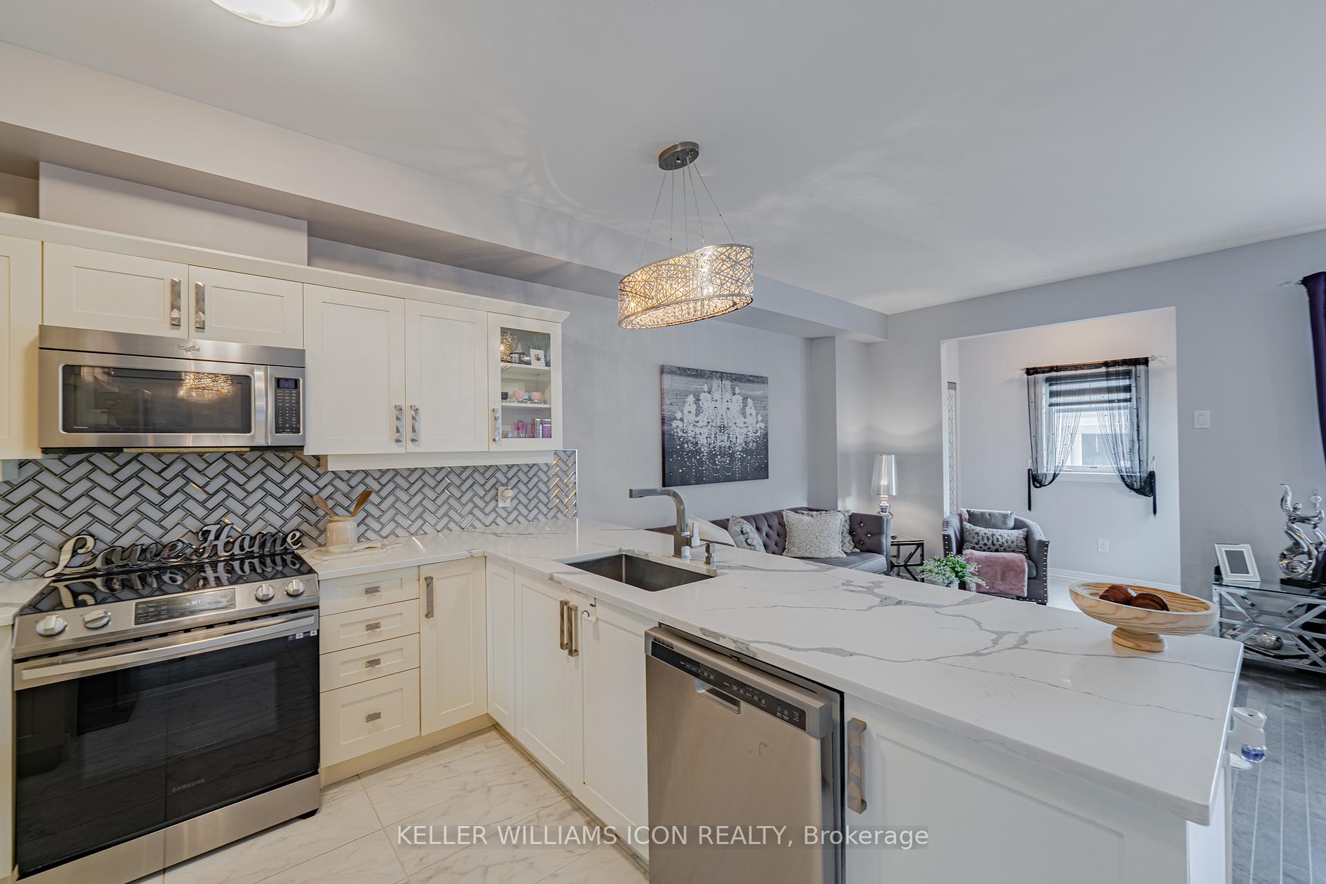 Photo 18 of 246 Longfields Drive, Ottawa, Barrhaven - Longfields — HOMEH