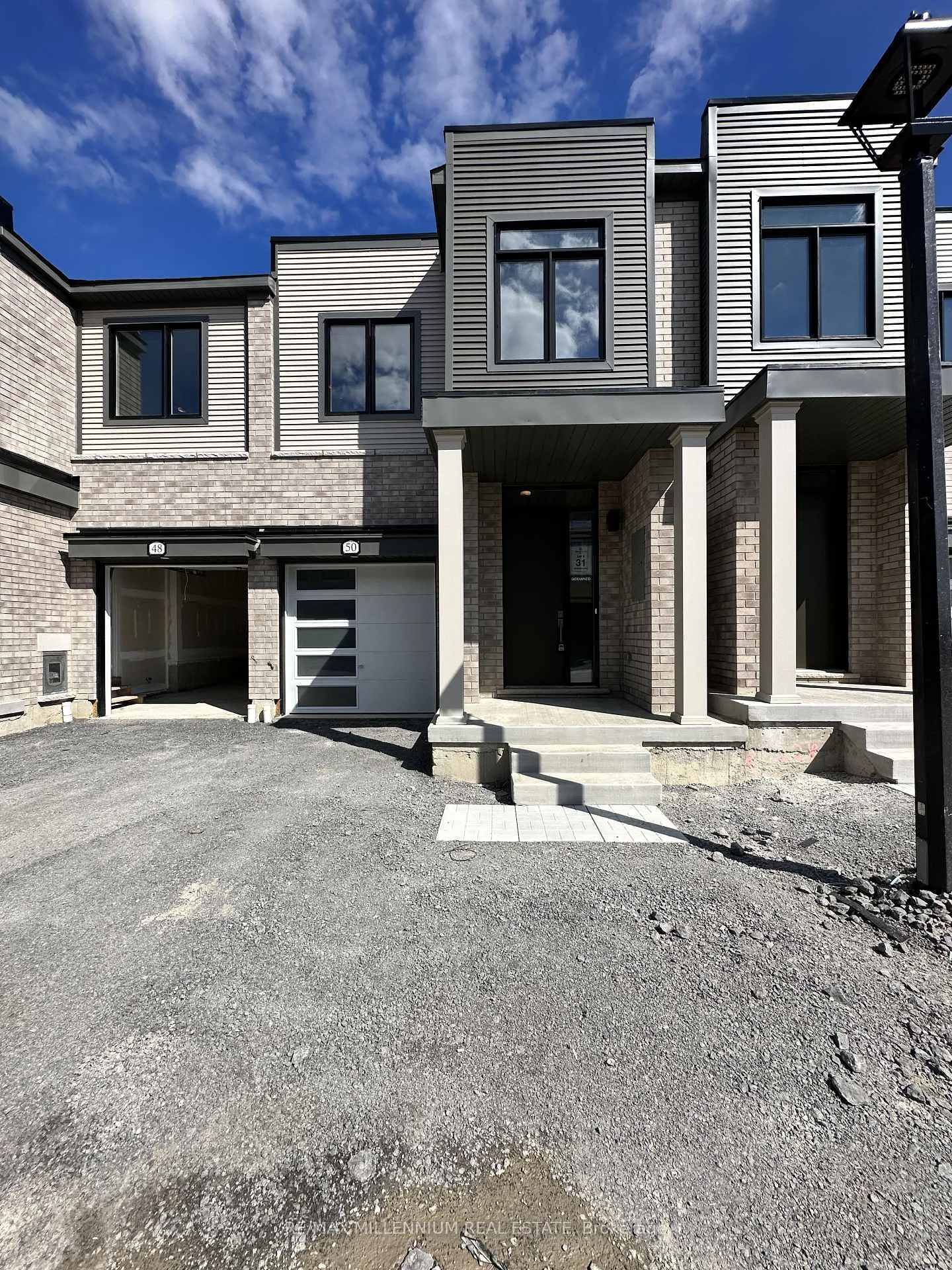 Front of 50 Sorbara Way W