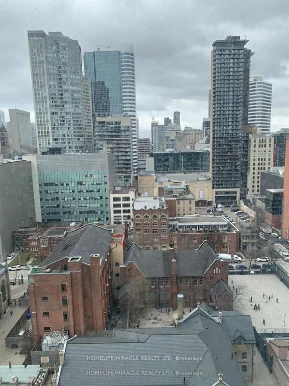 Front of Unit 1909, 82 Dalhousie Street