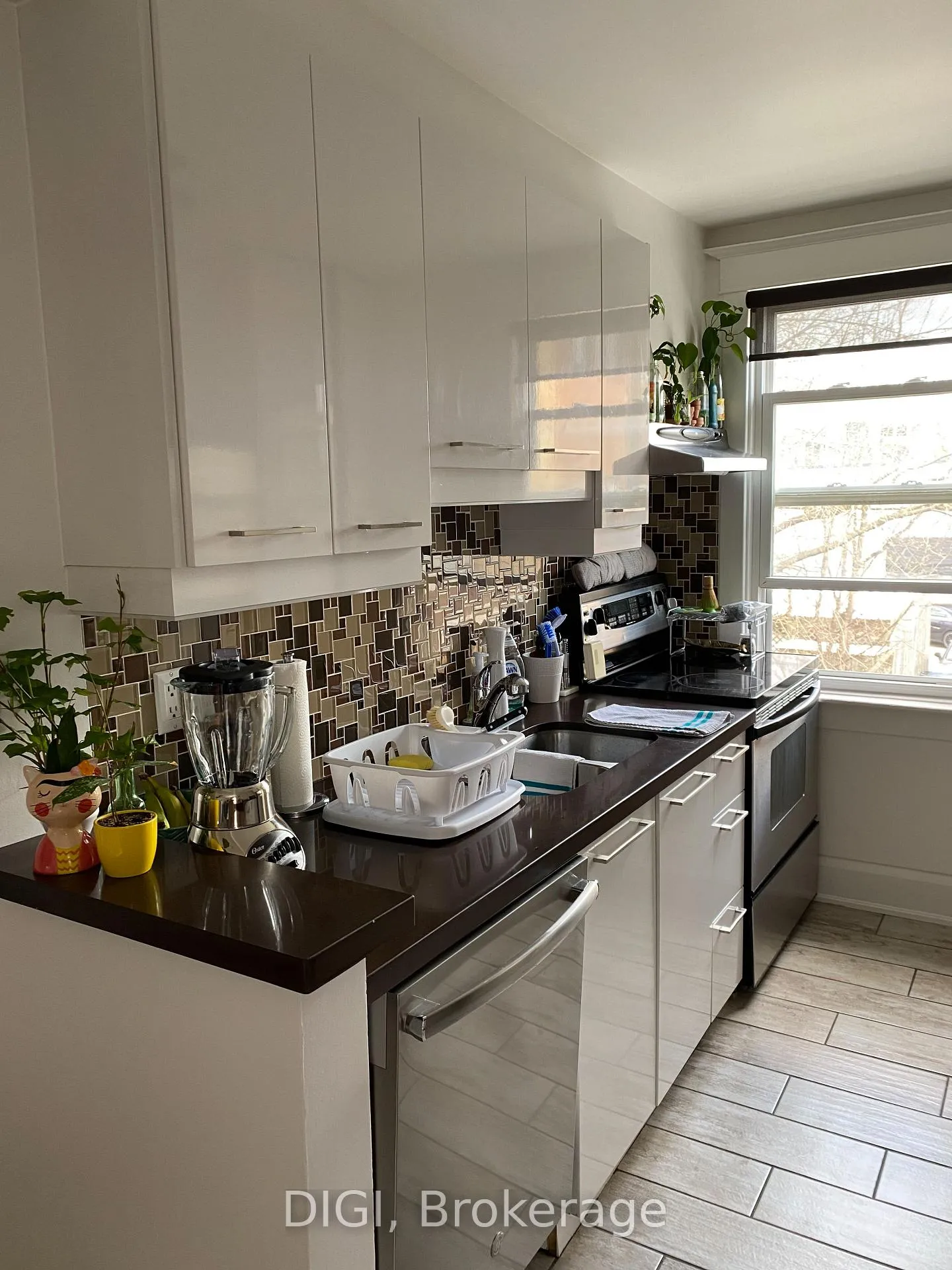 Photo 4 of Unit Upper, 1 Arundel Avenue, Toronto, Playter Estates-Danforth — HOMEH