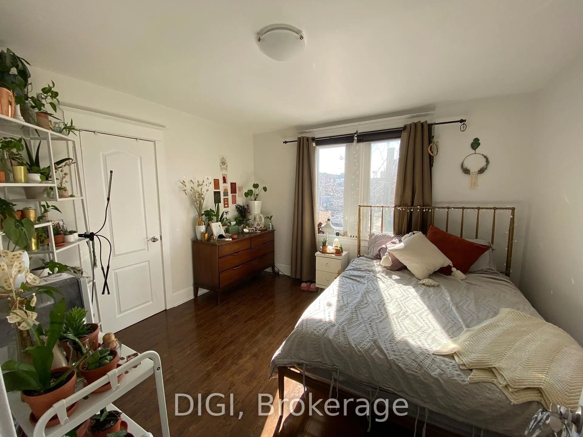 Photo 8 of Unit Upper, 1 Arundel Avenue, Toronto, Playter Estates-Danforth — HOMEH