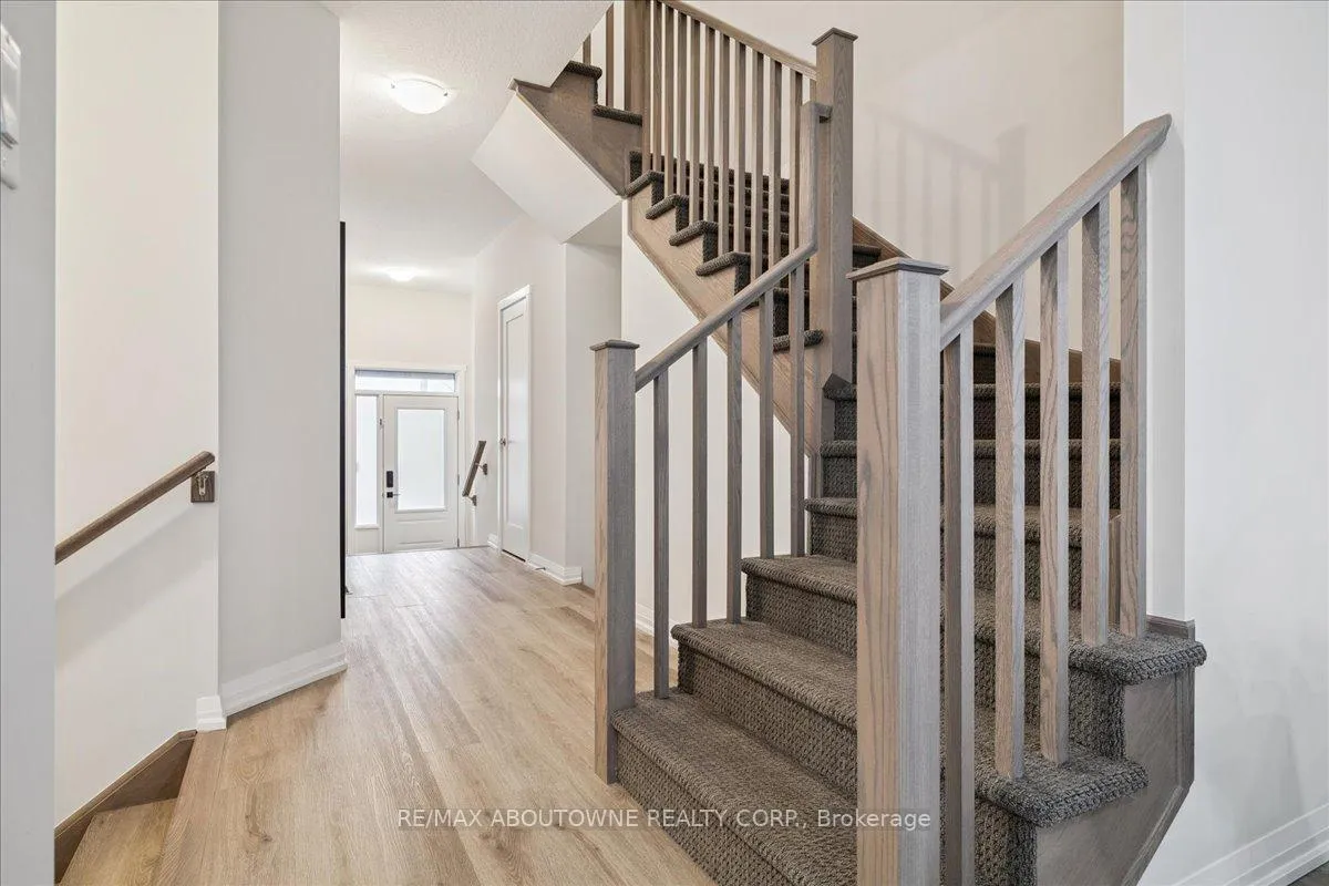 Photo 9 of 193 Lormont Boulevard, Hamilton, Stoney Creek — HOMEH