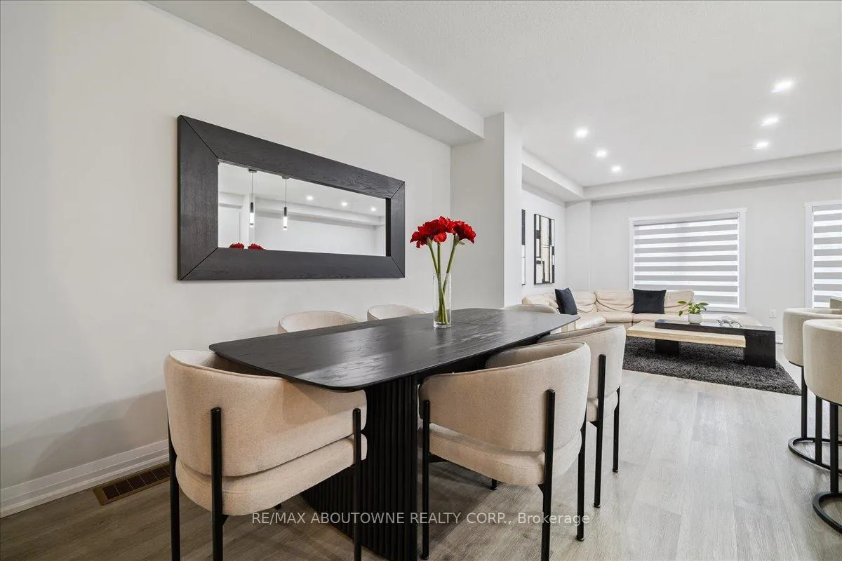 Photo 12 of 193 Lormont Boulevard, Hamilton, Stoney Creek — HOMEH