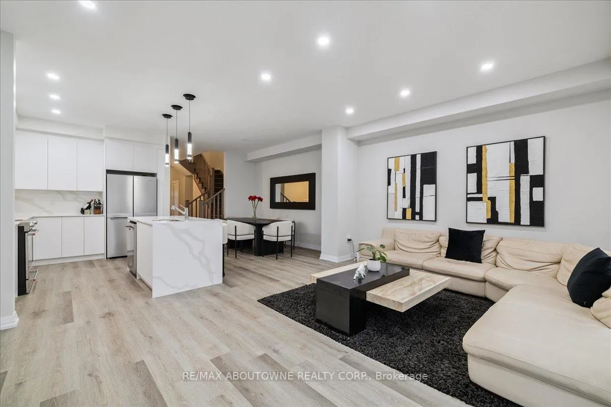 Photo 17 of 193 Lormont Boulevard, Hamilton, Stoney Creek — HOMEH