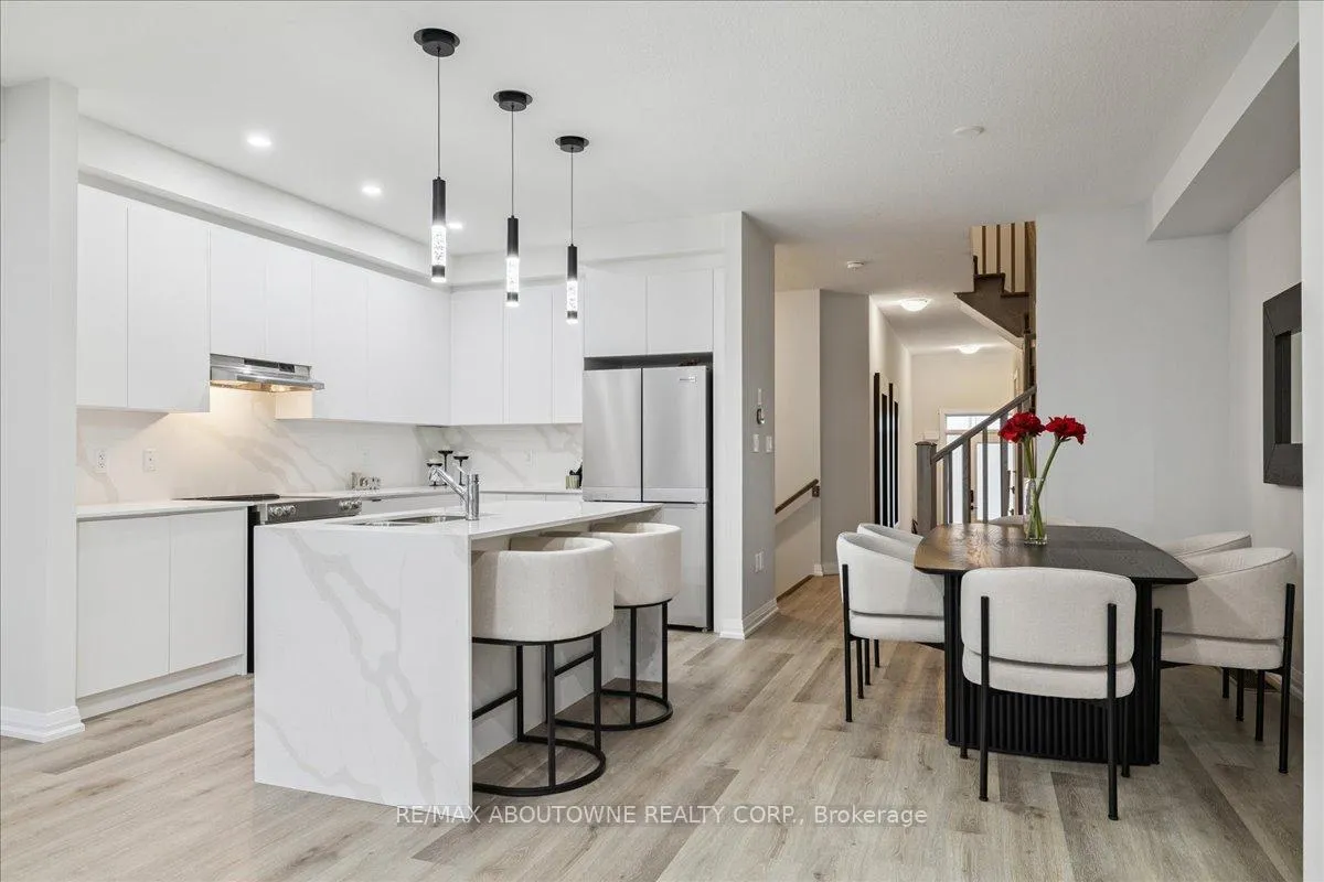 Photo 19 of 193 Lormont Boulevard, Hamilton, Stoney Creek — HOMEH