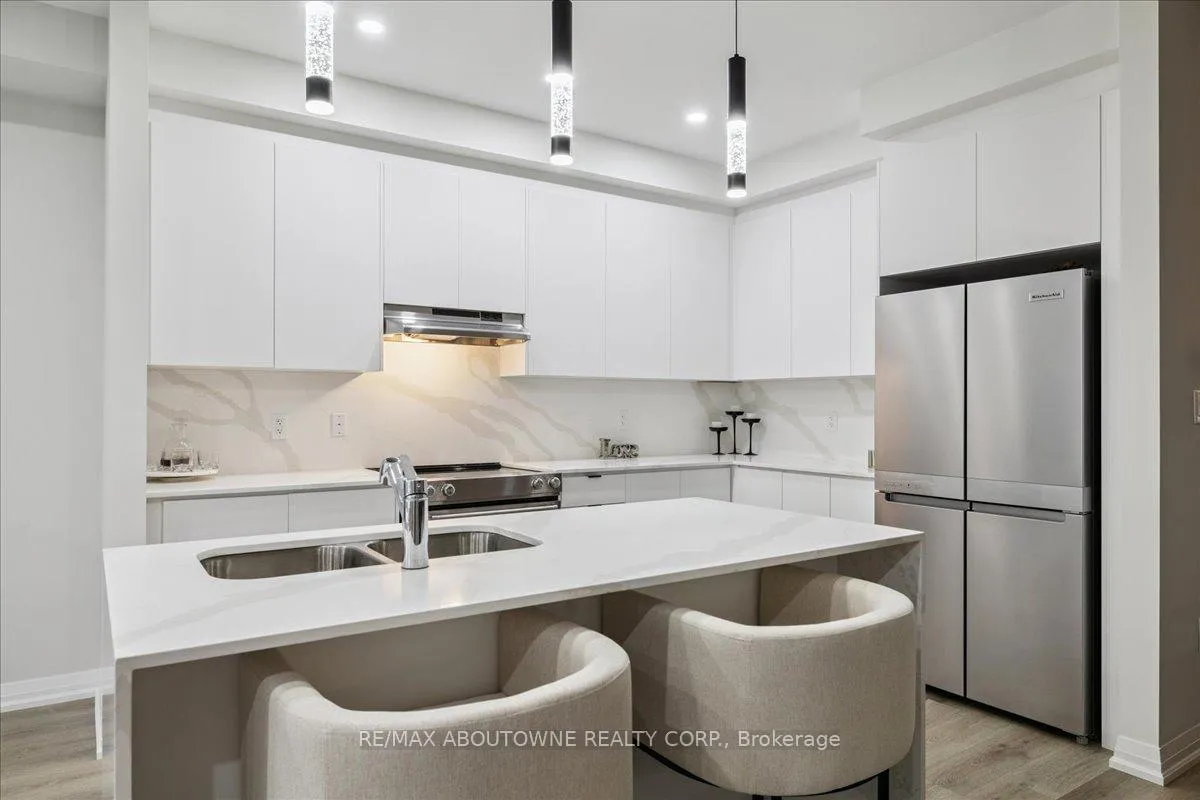 Photo 21 of 193 Lormont Boulevard, Hamilton, Stoney Creek — HOMEH