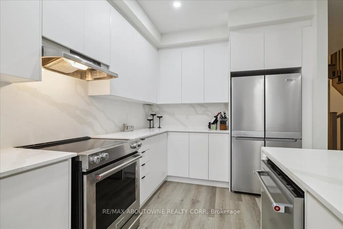 Photo 23 of 193 Lormont Boulevard, Hamilton, Stoney Creek — HOMEH