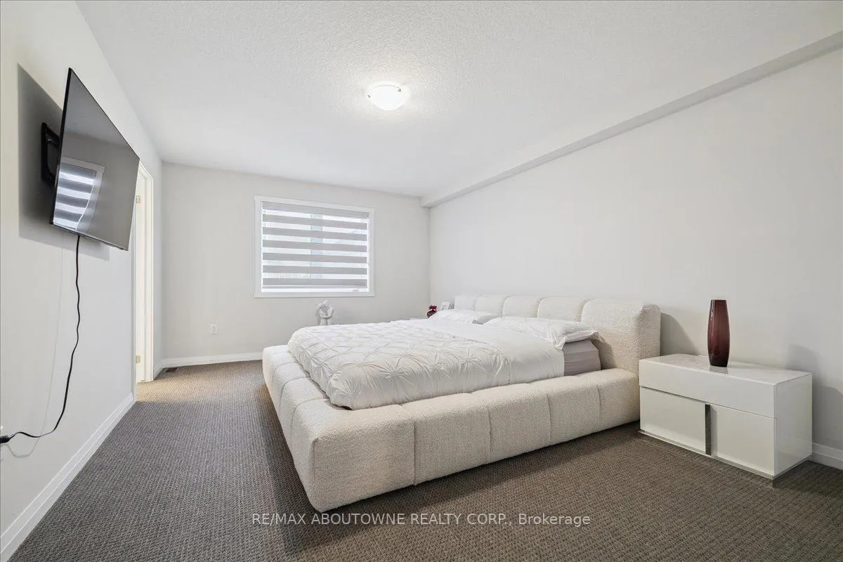 Photo 27 of 193 Lormont Boulevard, Hamilton, Stoney Creek — HOMEH