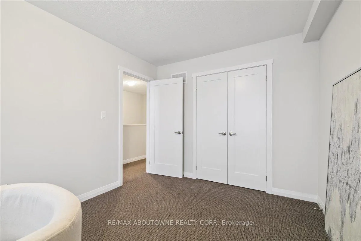 Photo 35 of 193 Lormont Boulevard, Hamilton, Stoney Creek — HOMEH