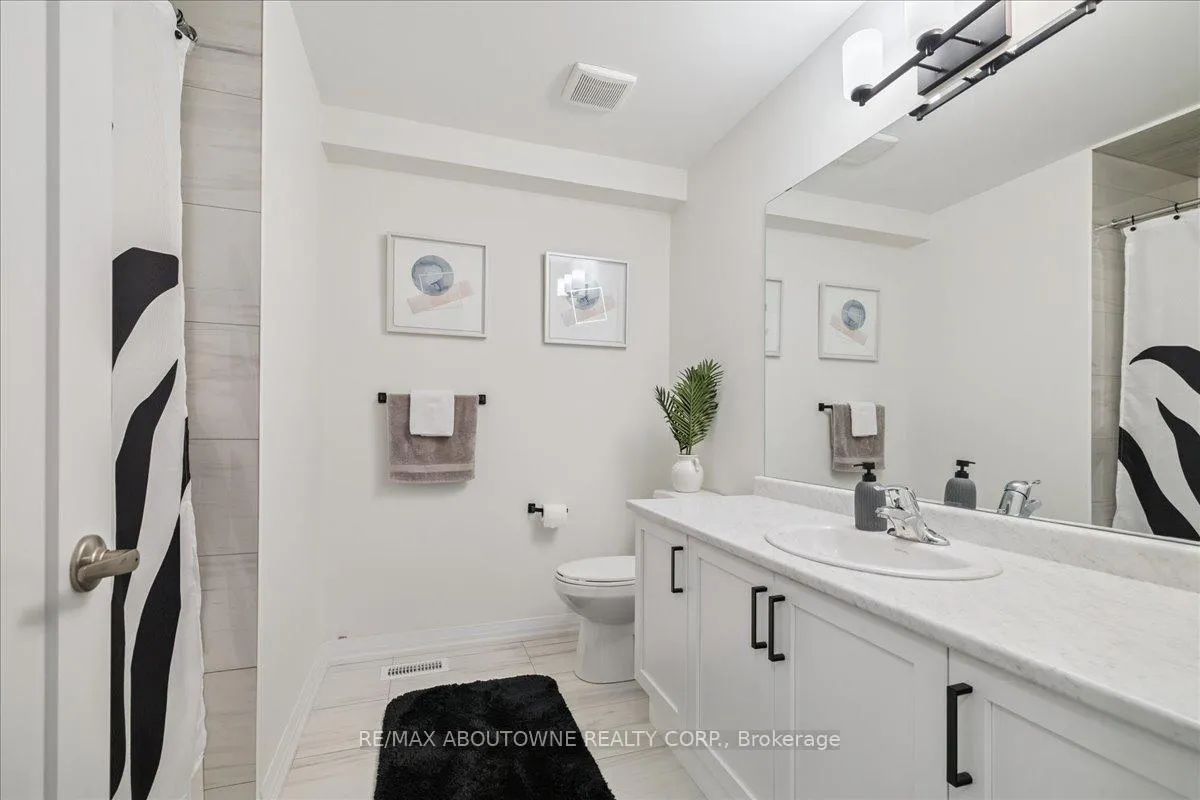 Photo 36 of 193 Lormont Boulevard, Hamilton, Stoney Creek — HOMEH
