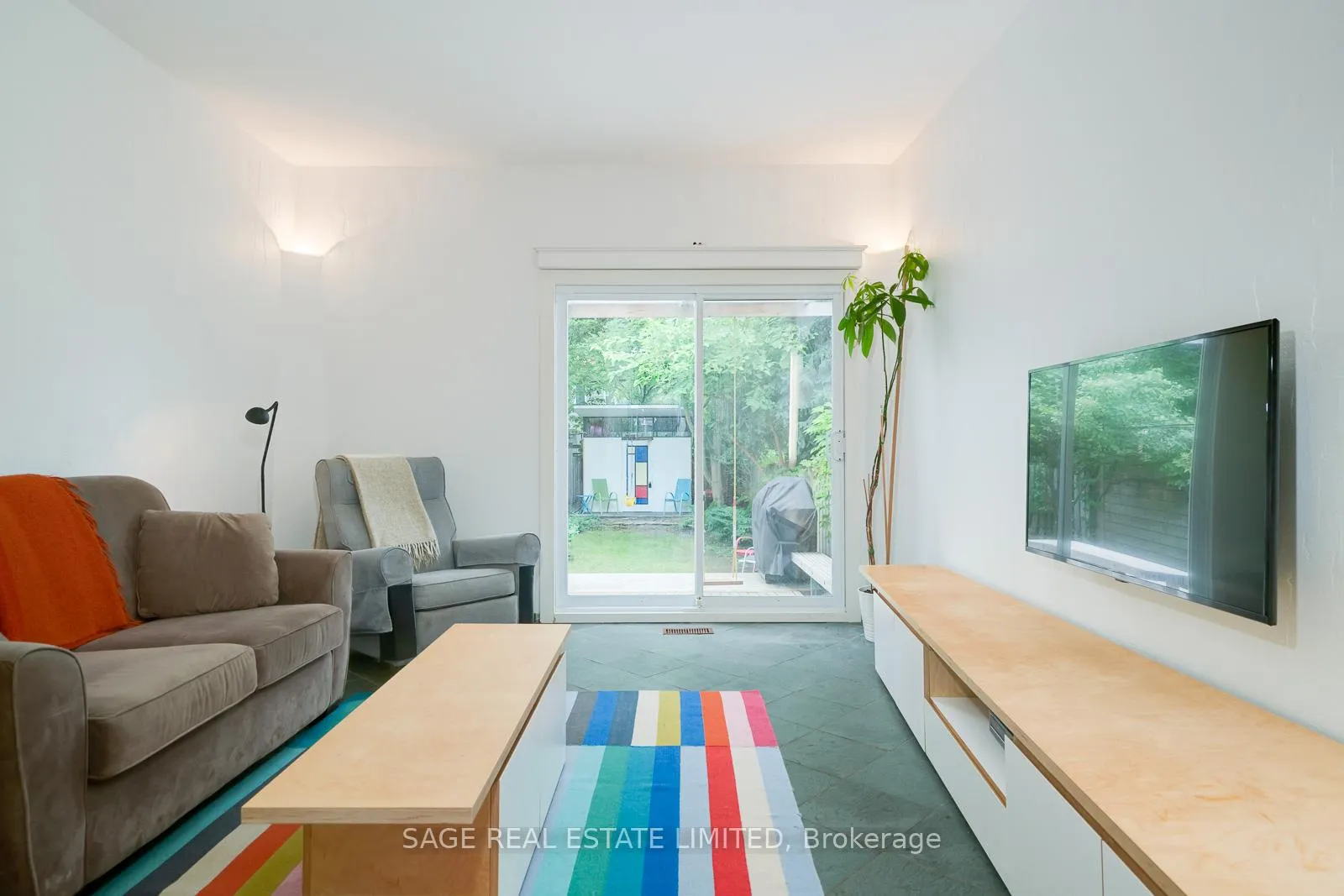 Photo 12 of 119 Withrow Avenue, Toronto, North Riverdale — HOMEH