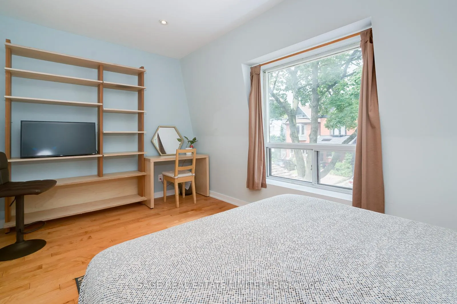 Photo 20 of 119 Withrow Avenue, Toronto, North Riverdale — HOMEH