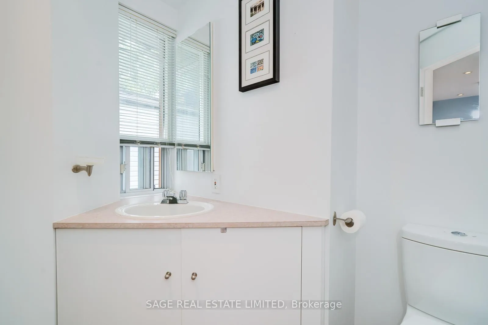 Photo 24 of 119 Withrow Avenue, Toronto, North Riverdale — HOMEH
