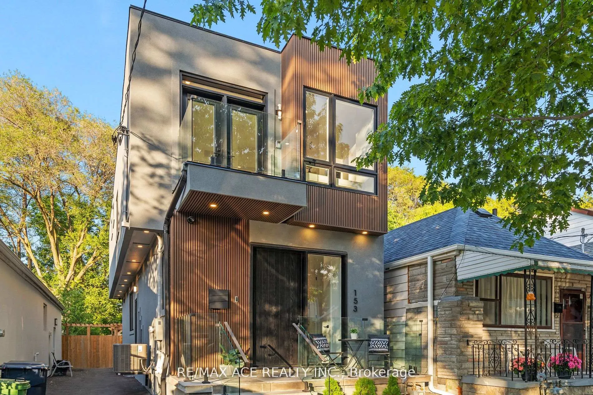 Photo 3 of 153 King Edward Avenue, Toronto, Woodbine-Lumsden — HOMEH