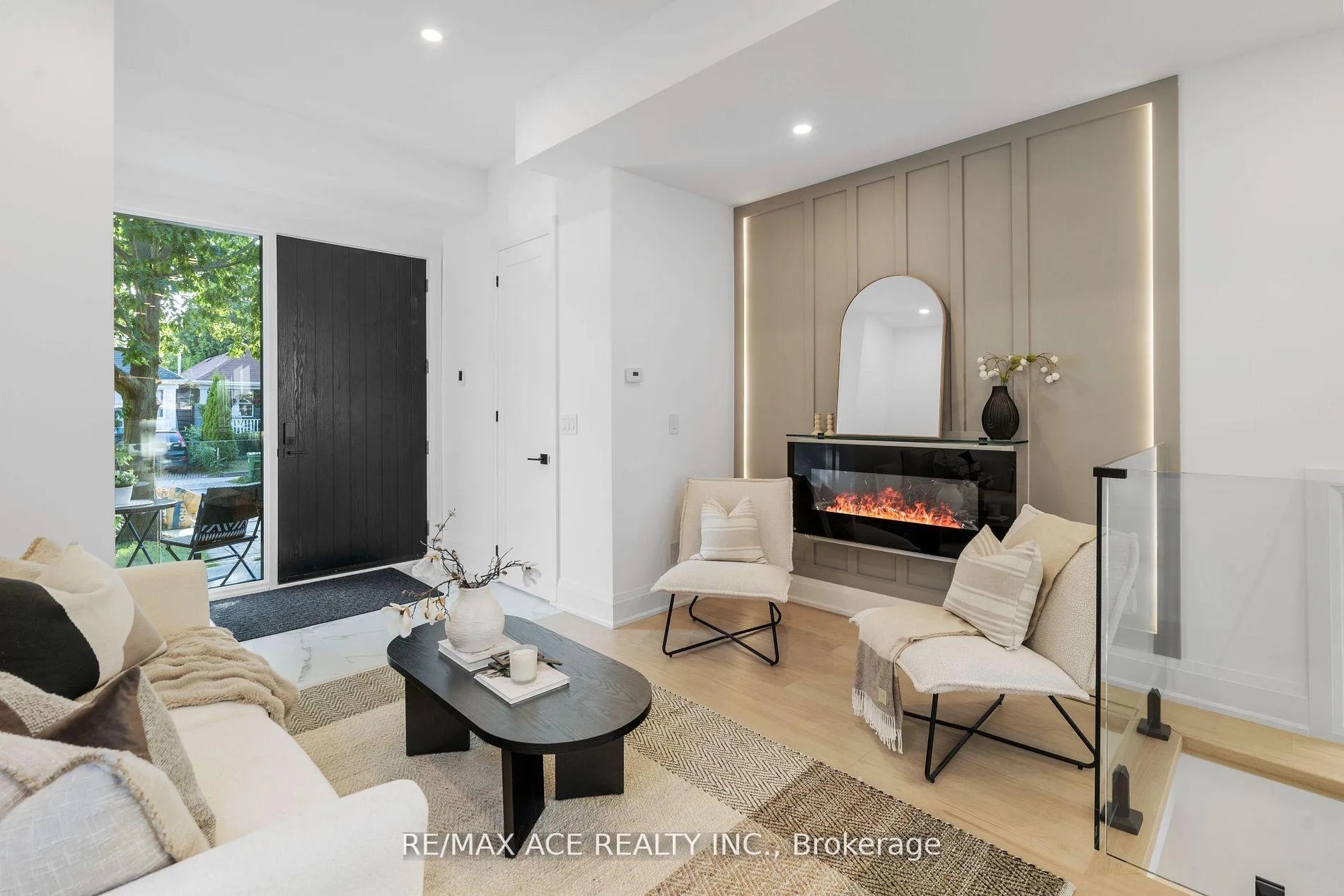 Photo 9 of 153 King Edward Avenue, Toronto, Woodbine-Lumsden — HOMEH