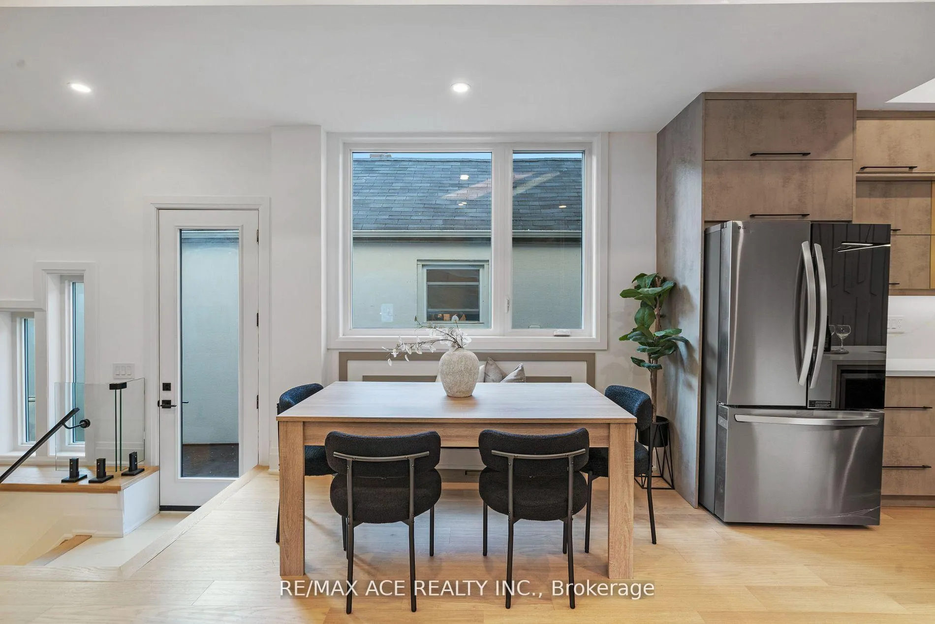 Photo 21 of 153 King Edward Avenue, Toronto, Woodbine-Lumsden — HOMEH