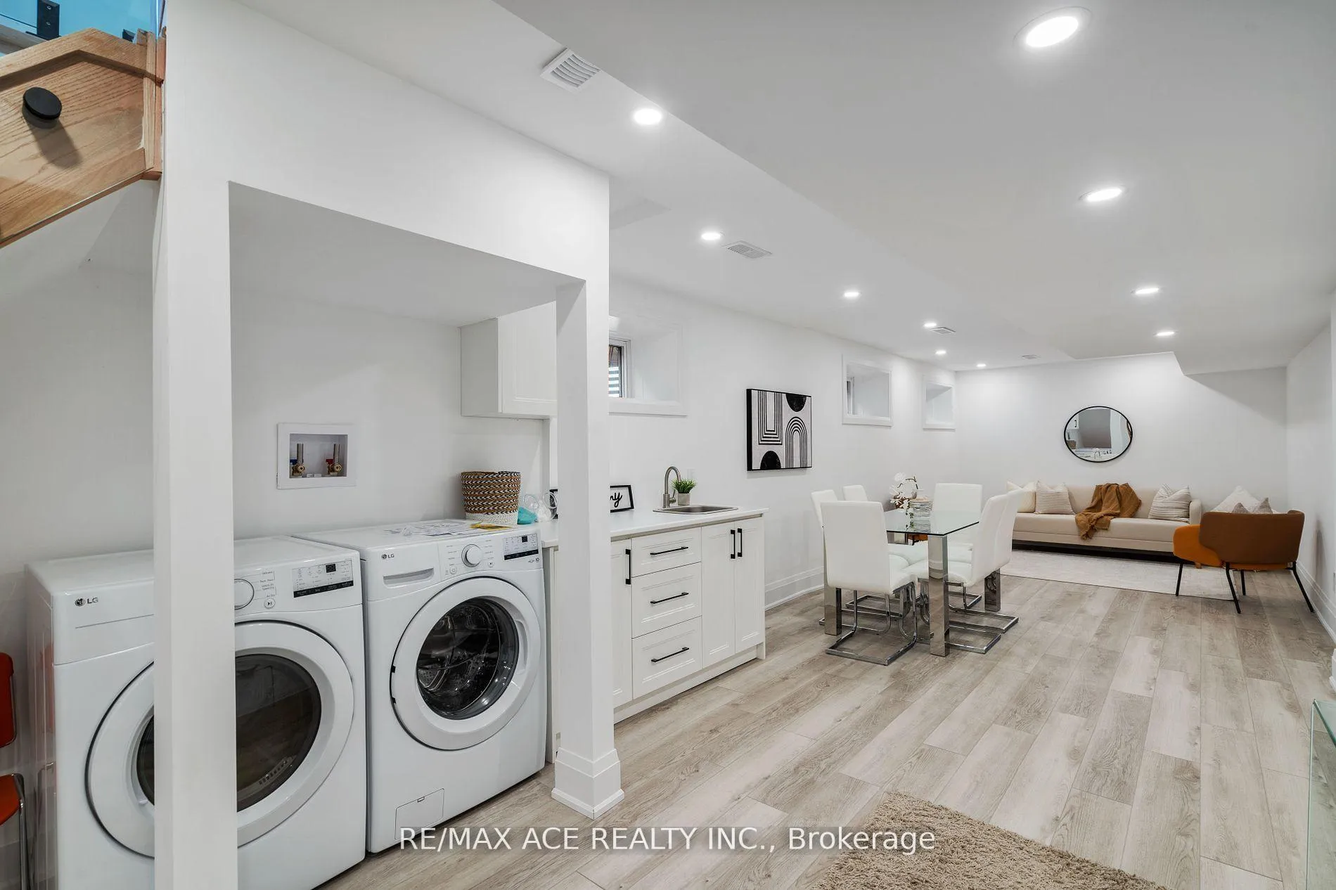 Photo 34 of 153 King Edward Avenue, Toronto, Woodbine-Lumsden — HOMEH