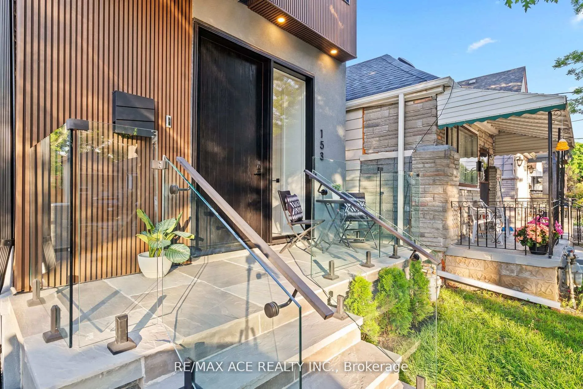 Photo 38 of 153 King Edward Avenue, Toronto, Woodbine-Lumsden — HOMEH