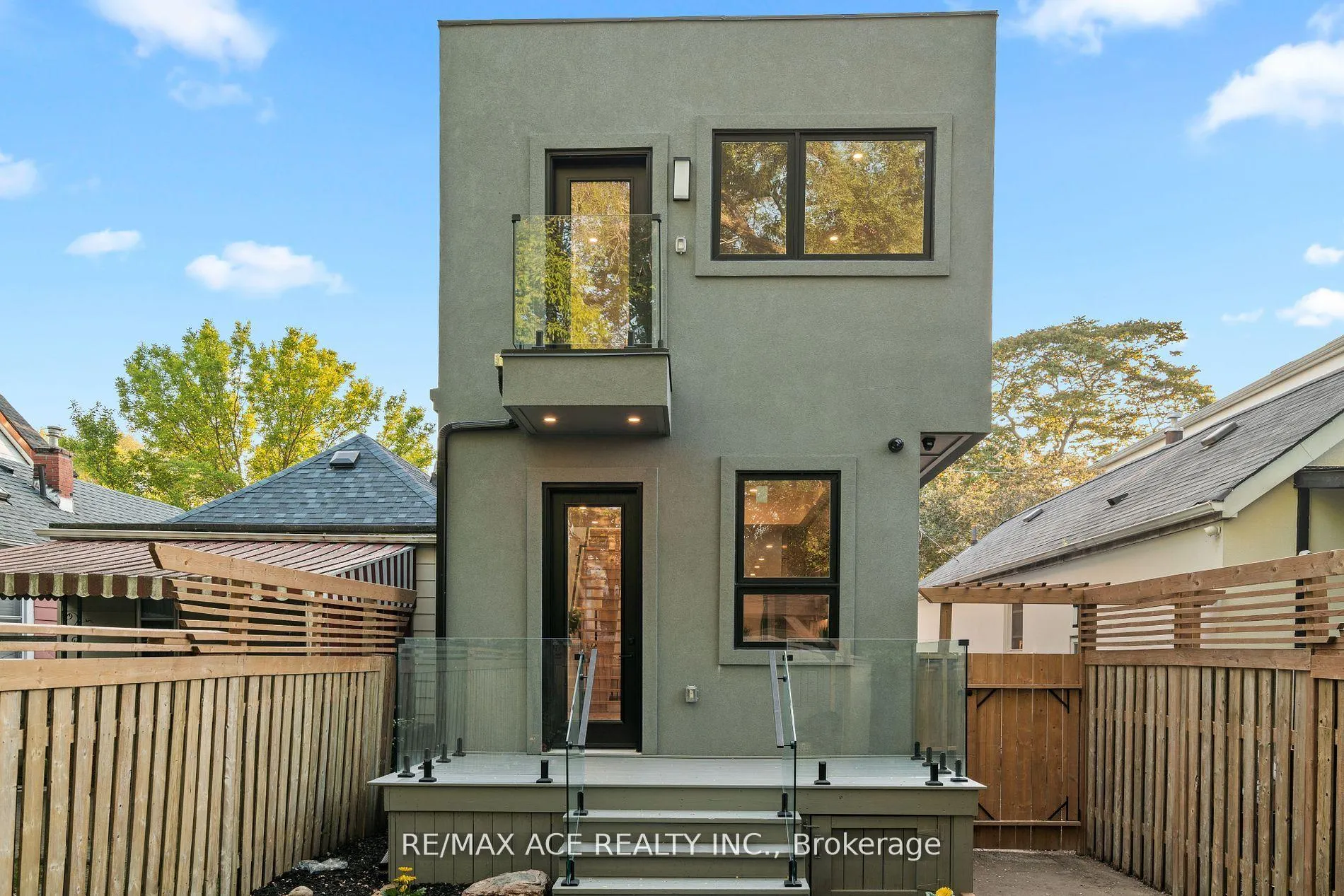 Photo 43 of 153 King Edward Avenue, Toronto, Woodbine-Lumsden — HOMEH