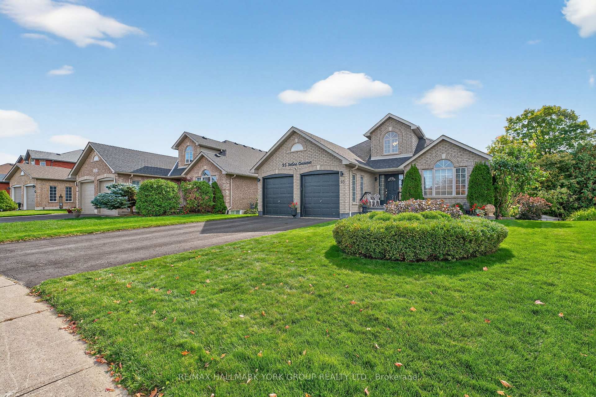 Front of 93 Seline Crescent