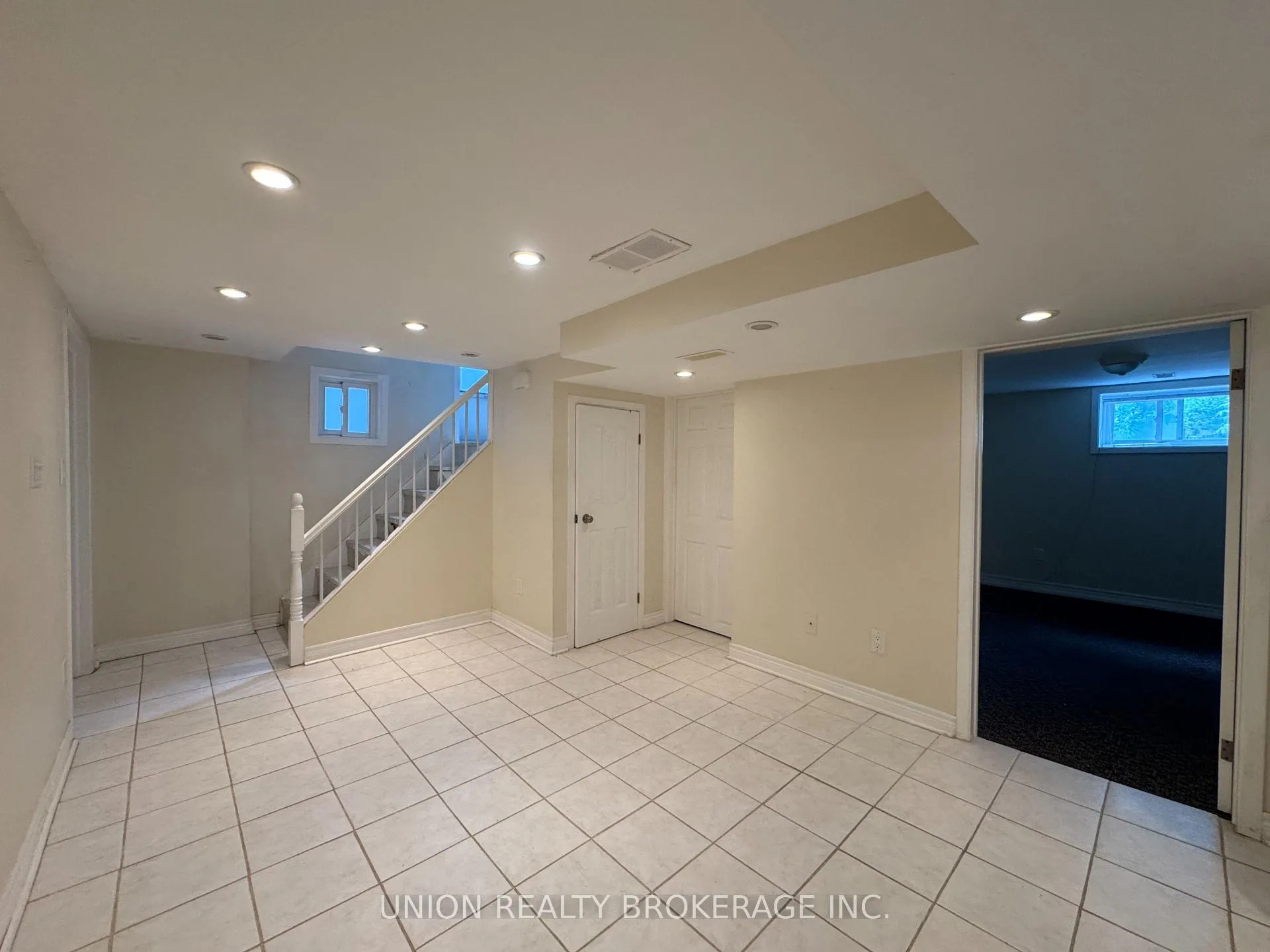 Photo 2 of Unit Lower, 3 Gowan Avenue, Toronto, Broadview North — HOMEH