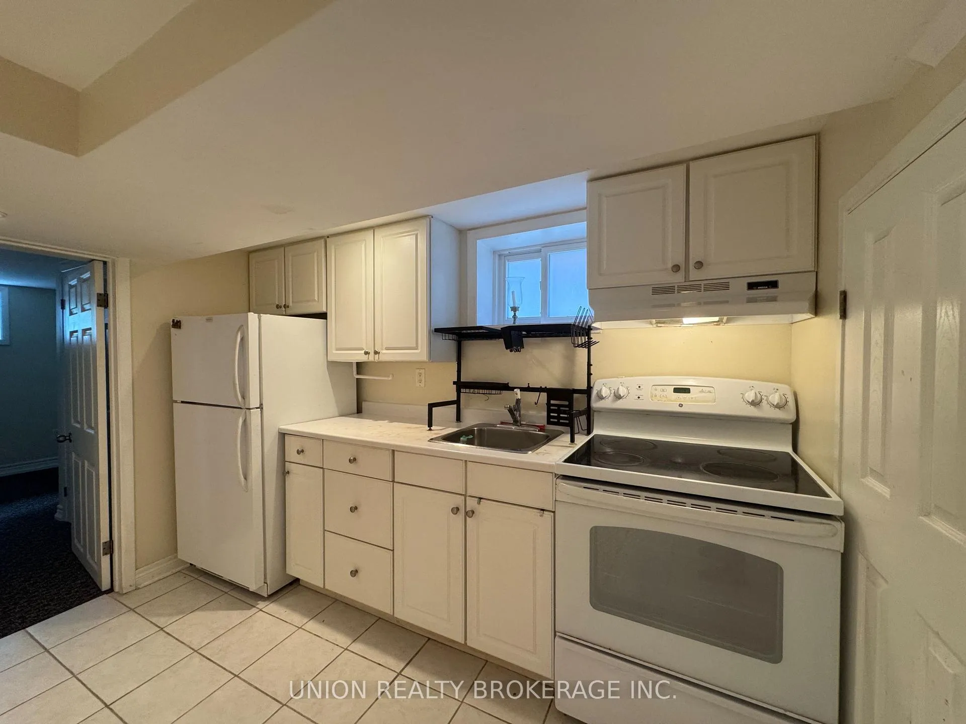 Photo 3 of Unit Lower, 3 Gowan Avenue, Toronto, Broadview North — HOMEH