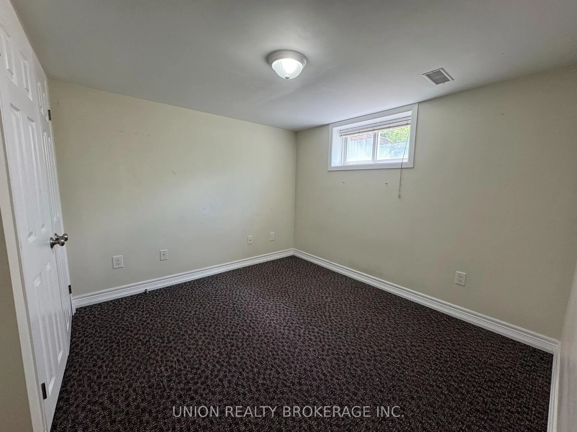 Photo 5 of Unit Lower, 3 Gowan Avenue, Toronto, Broadview North — HOMEH