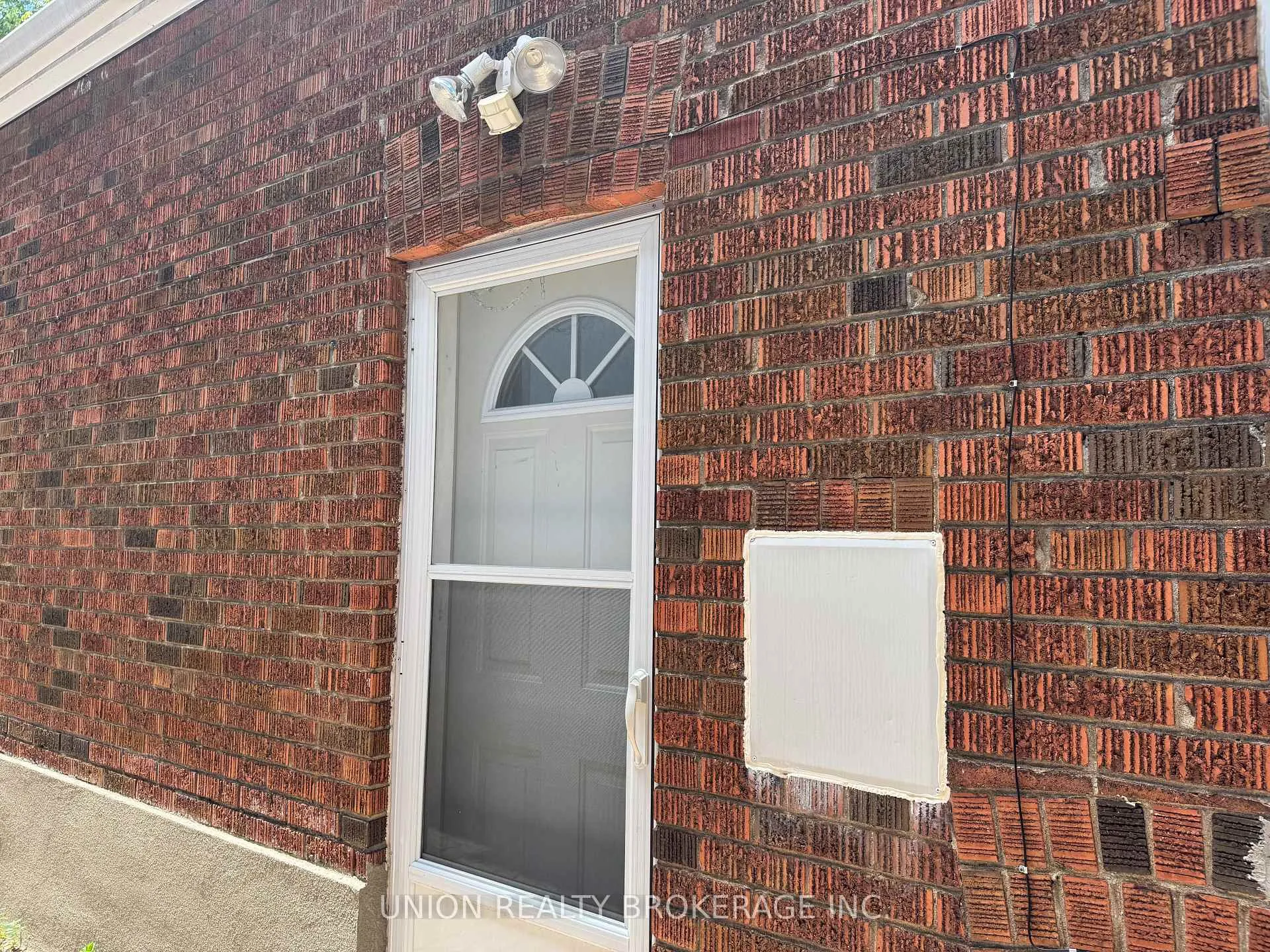 Photo 10 of Unit Lower, 3 Gowan Avenue, Toronto, Broadview North — HOMEH