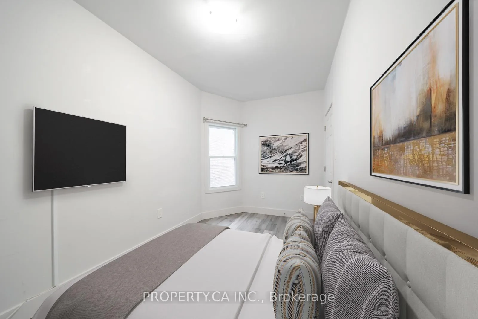 Photo 12 of 680 Coxwell Avenue, Toronto, Greenwood-Coxwell — HOMEH