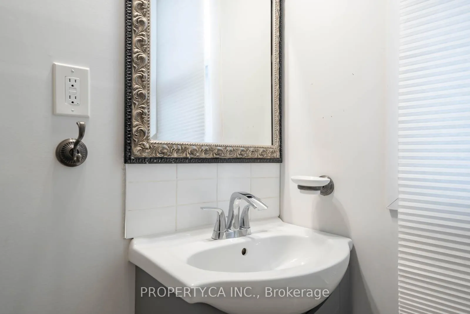Photo 14 of 680 Coxwell Avenue, Toronto, Greenwood-Coxwell — HOMEH
