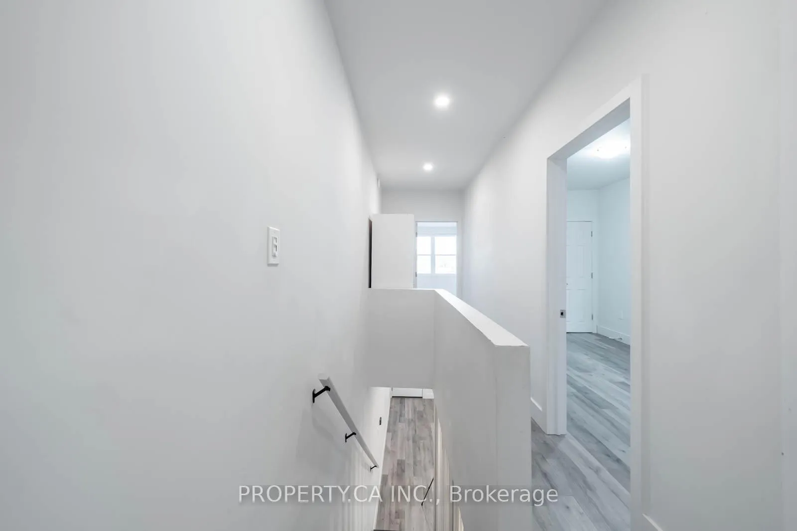 Photo 15 of 680 Coxwell Avenue, Toronto, Greenwood-Coxwell — HOMEH