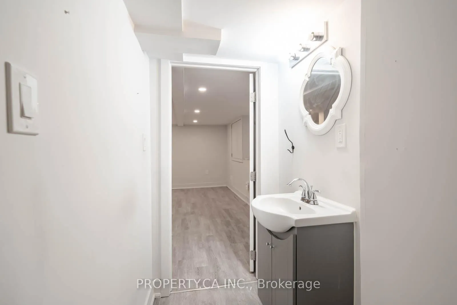 Photo 20 of 680 Coxwell Avenue, Toronto, Greenwood-Coxwell — HOMEH