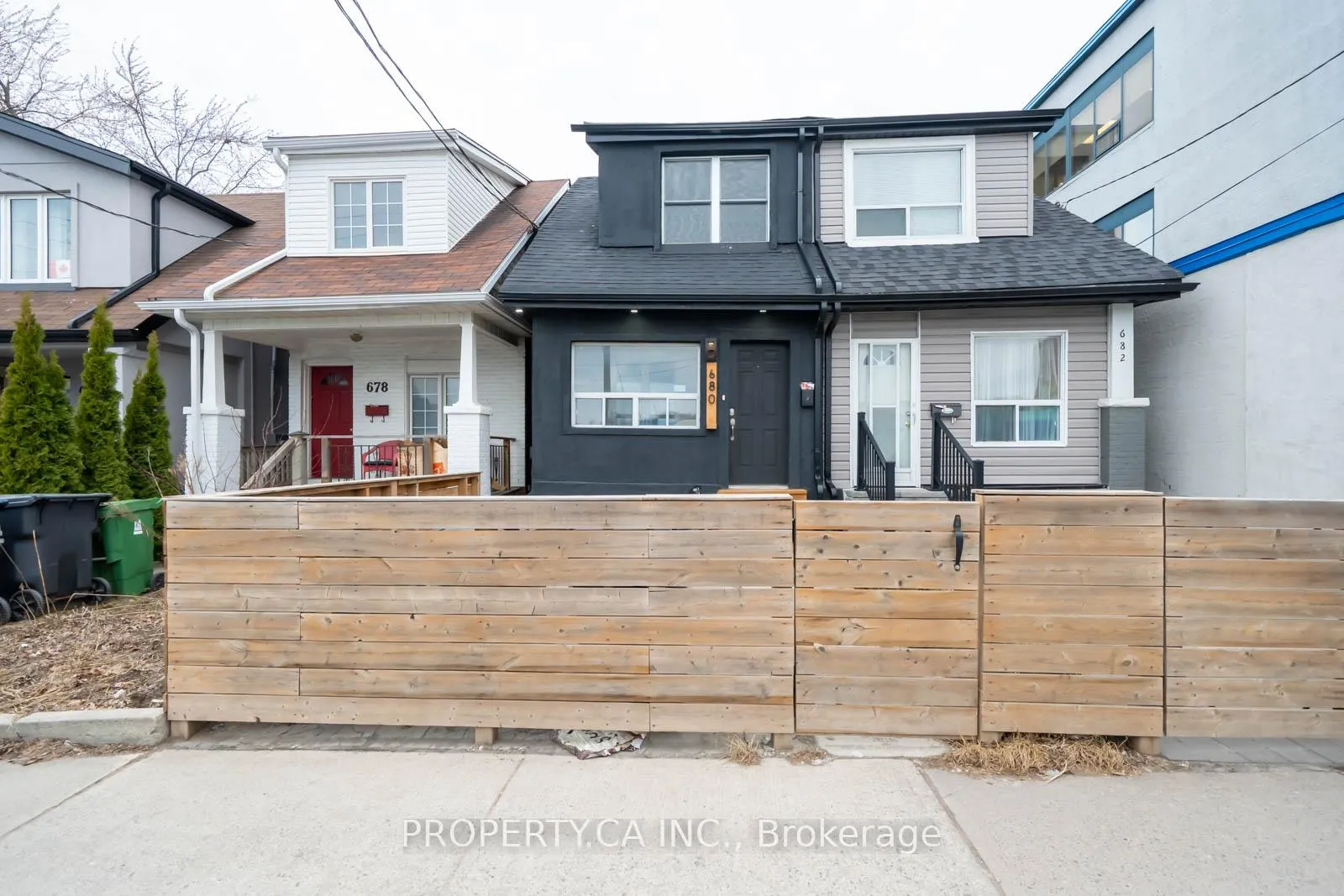 Photo 21 of 680 Coxwell Avenue, Toronto, Greenwood-Coxwell — HOMEH