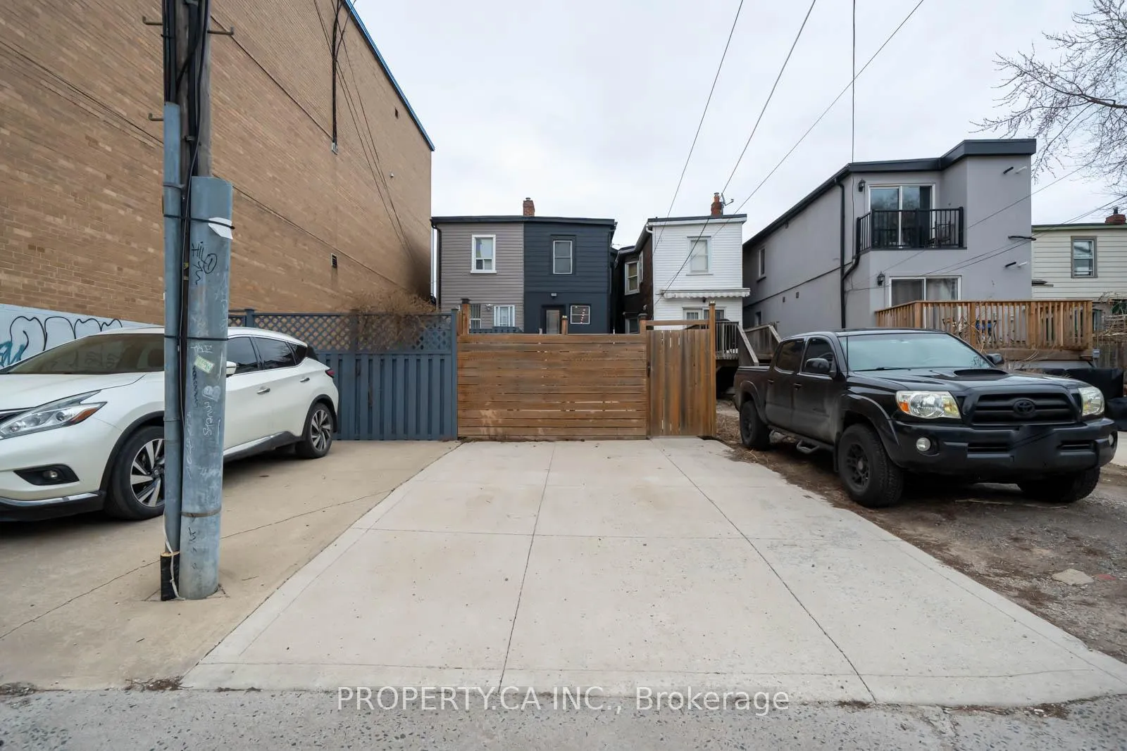 Photo 27 of 680 Coxwell Avenue, Toronto, Greenwood-Coxwell — HOMEH