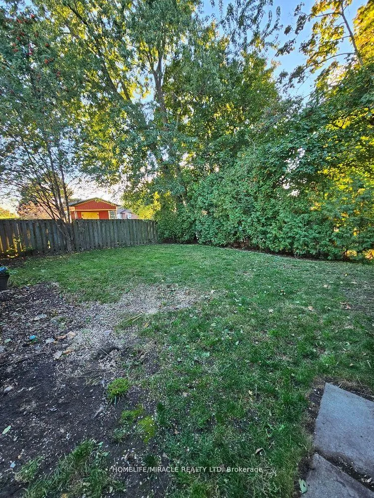 Photo 25 of Unit Main, 37 Harland Crescent, Ajax, South East — HOMEH