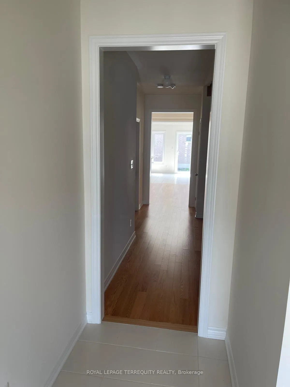Photo 4 of 1146 Cameo Street, Pickering, Rural Pickering — HOMEH